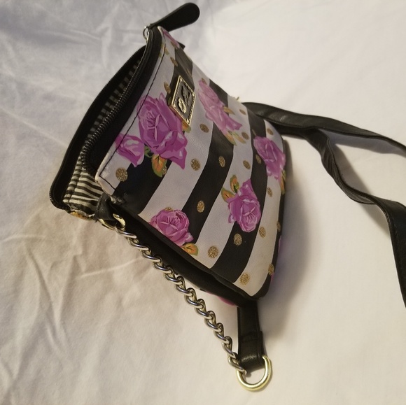 Crossbody Purse - Picture 5 of 7